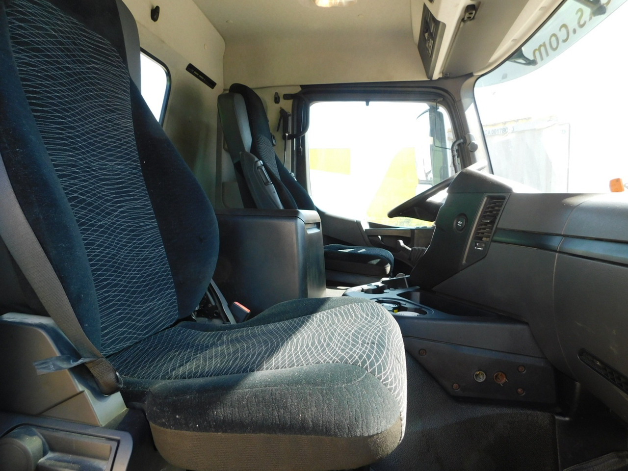 Mercedes Arocs 3243 - Fahrmischer: das Bild 5 Mercedes Arocs 3243 - Fahrmischer: das Bild 5