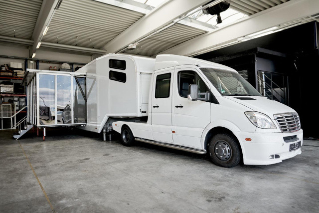 MERCEDES-BENZ SPRINTER Euro4 - Sattelzugmaschine: das Bild 2 MERCEDES-BENZ SPRINTER Euro4 - Sattelzugmaschine: das Bild 2