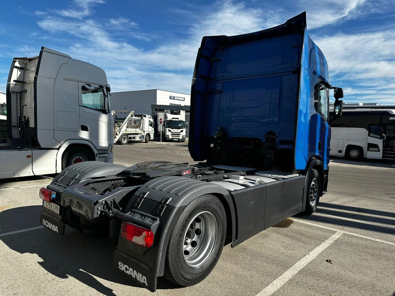 Scania R 450 - Sattelzugmaschine: das Bild 2 Scania R 450 - Sattelzugmaschine: das Bild 2