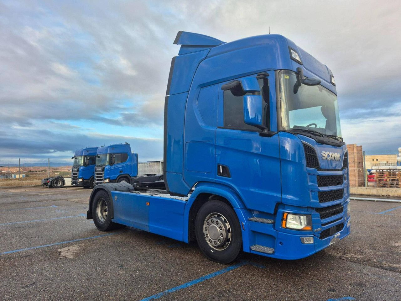 Scania R 580 - Sattelzugmaschine: das Bild 2 Scania R 580 - Sattelzugmaschine: das Bild 2