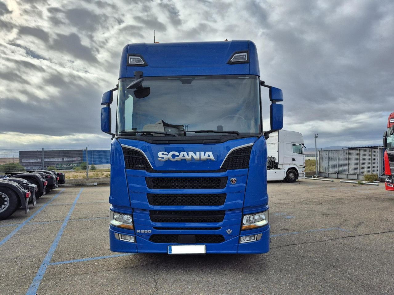 Scania R 650 - Sattelzugmaschine: das Bild 1 Scania R 650 - Sattelzugmaschine: das Bild 1