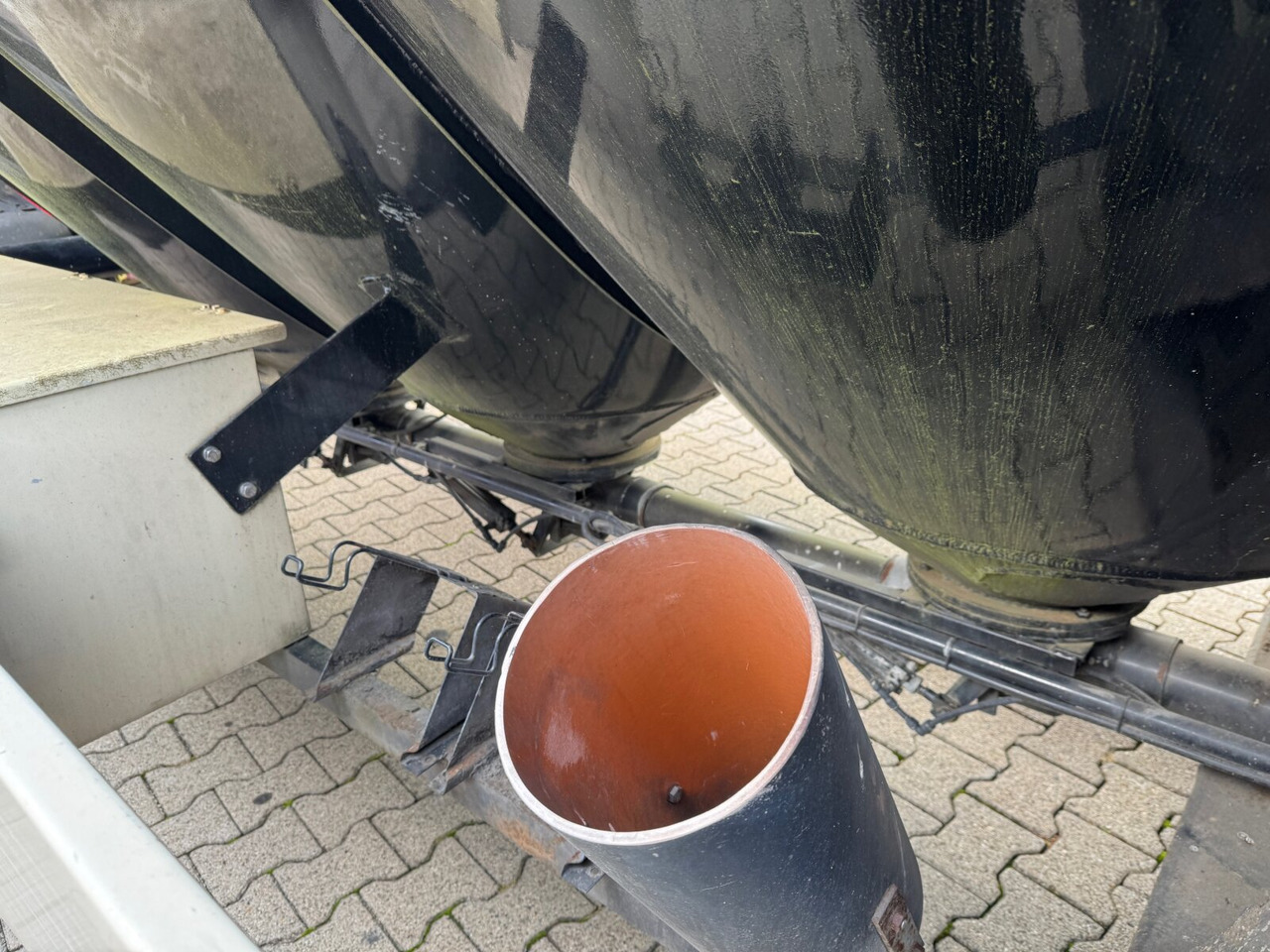 97WSL 33-24 Siloauflieger Welgro 97WSL 33-24 Siloauflieger, Lenkachse, 8 Kammern, ca. 51m³ - Siloauflieger: das Bild 2 97WSL 33-24 Siloauflieger Welgro 97WSL 33-24 Siloauflieger, Lenkachse, 8 Kammern, ca. 51m³ - Siloauflieger: das Bild 2