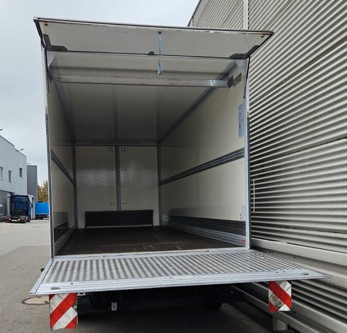 AGL 260 AGL 260 mit LBW MBB - Koffer Anhänger: das Bild 4 AGL 260 AGL 260 mit LBW MBB - Koffer Anhänger: das Bild 4