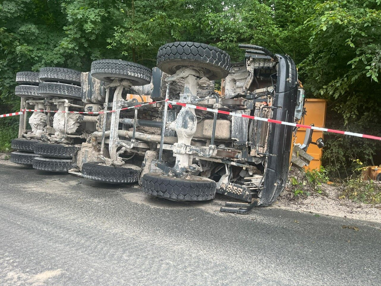 ASTRA HD9 86.50-90 8x6 ASTRA HD9 86.50-90 8x6, Unfallschaden, Cursor 13 - Fahrgestell LKW: das Bild 2 ASTRA HD9 86.50-90 8x6 ASTRA HD9 86.50-90 8x6, Unfallschaden, Cursor 13 - Fahrgestell LKW: das Bild 2