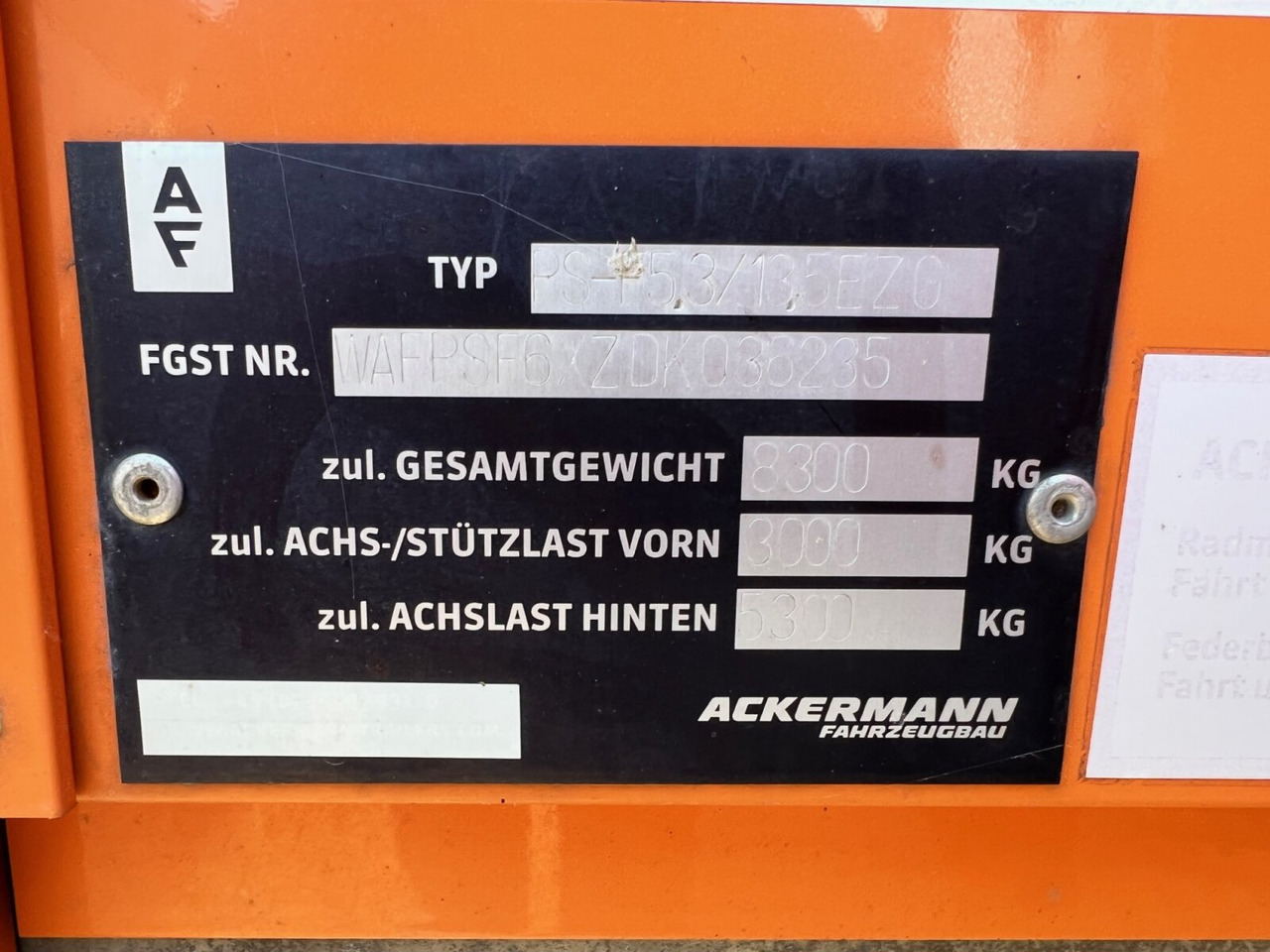Ackermann PS-F 5.3/13.5 EZG SPS PS-F 5.3/13.5 EZG SPS, Edscha-Verdeck, Lenkachse - Planenauflieger: das Bild 5 Ackermann PS-F 5.3/13.5 EZG SPS PS-F 5.3/13.5 EZG SPS, Edscha-Verdeck, Lenkachse - Planenauflieger: das Bild 5