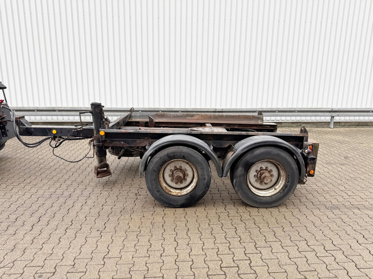 HTM 13-T HTM 13-T Anhänger für Abetzcontainer - Anhänger: das Bild 3 HTM 13-T HTM 13-T Anhänger für Abetzcontainer - Anhänger: das Bild 3