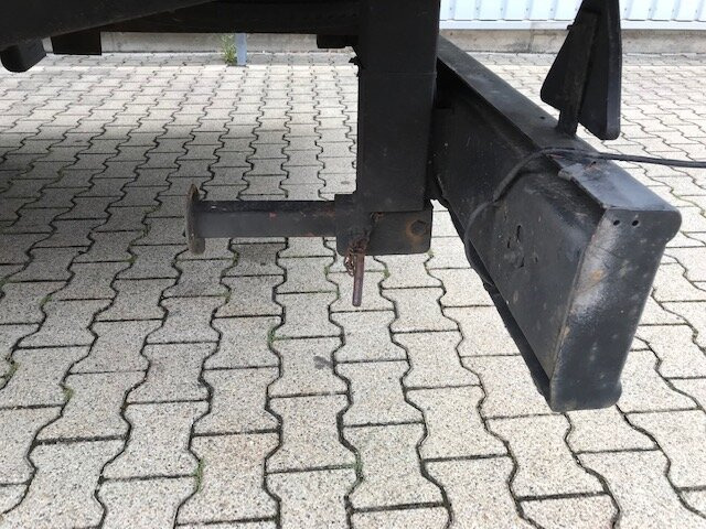 EAL-TA-F EAL-TA-F - Planenanhänger: das Bild 4 EAL-TA-F EAL-TA-F - Planenanhänger: das Bild 4