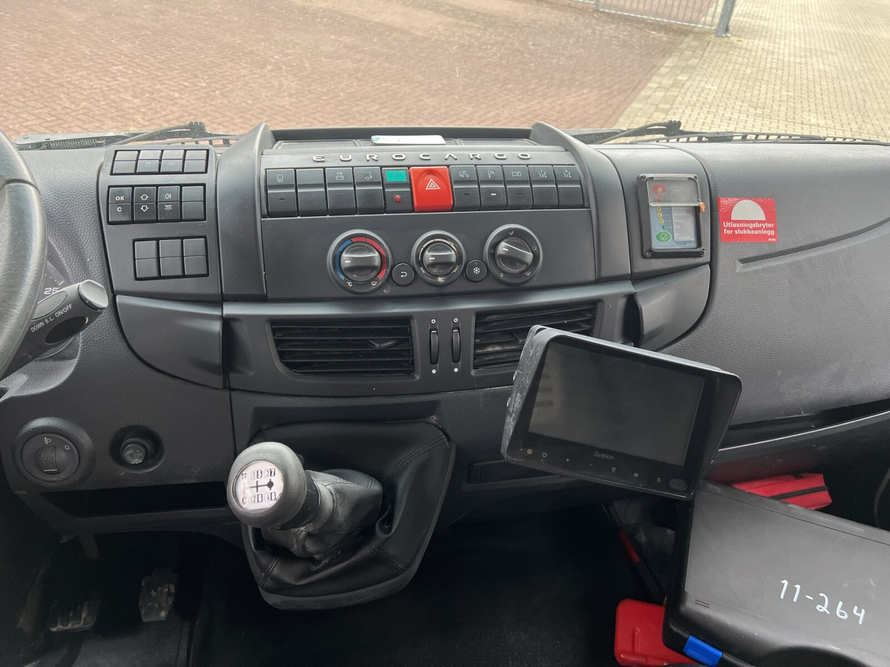 EuroCargo ML190EL32 4x2 EuroCargo ML190EL32 4x2 - Fahrgestell LKW: das Bild 5 EuroCargo ML190EL32 4x2 EuroCargo ML190EL32 4x2 - Fahrgestell LKW: das Bild 5