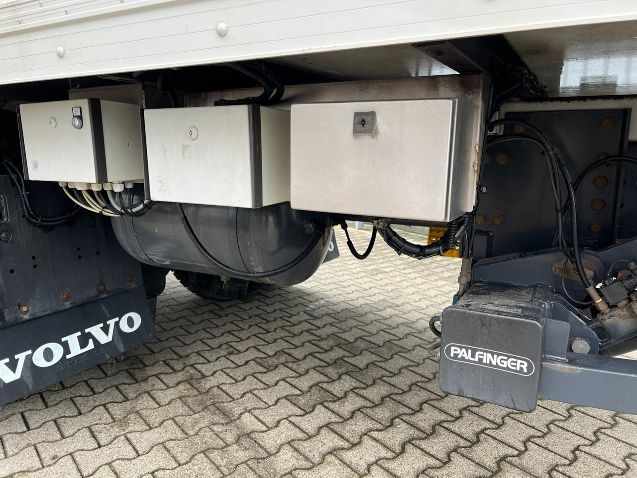 FE 280 4x2 FE 280 4x2, Stickstoffkühler/Nitrogen-Freezer/LBW MBB - Kühlkoffer LKW: das Bild 2 FE 280 4x2 FE 280 4x2, Stickstoffkühler/Nitrogen-Freezer/LBW MBB - Kühlkoffer LKW: das Bild 2