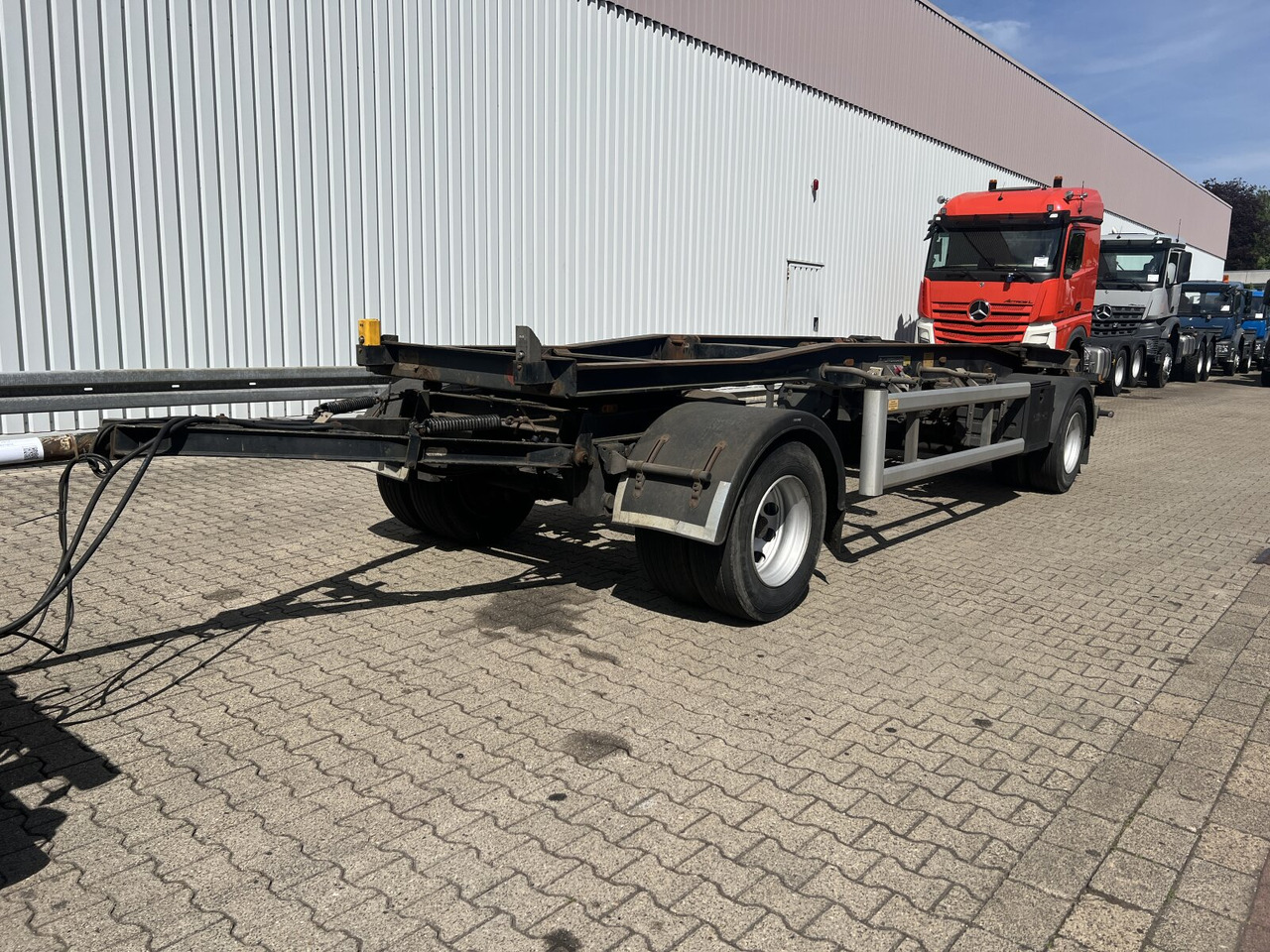HSA 18.65 Schlittenabroller HUEFFERMANN HSA 18.65 Schlittenabroller - Abrollanhänger/ Absetzanhänger: das Bild 1 HSA 18.65 Schlittenabroller HUEFFERMANN HSA 18.65 Schlittenabroller - Abrollanhänger/ Absetzanhänger: das Bild 1