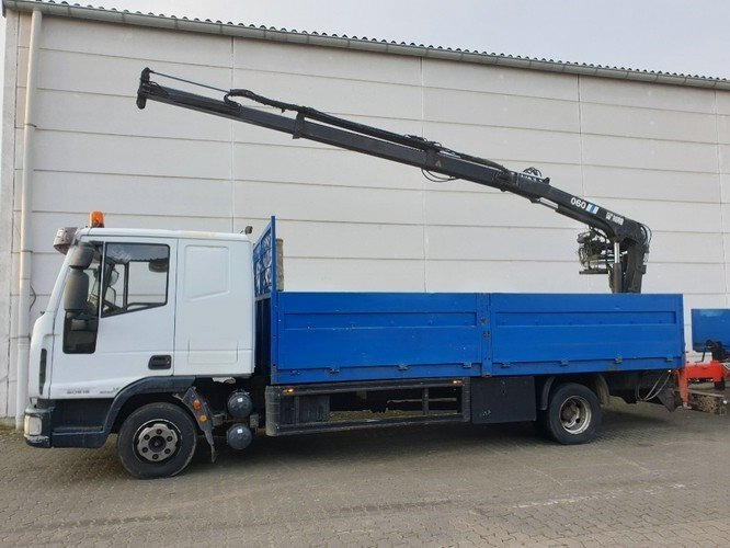 Iveco EuroCargo 80E 18 4x2 Euro Cargo ML 80 E 18, Hiab Kran 060-2 - Autokran, Pritsche LKW: das Bild 5 Iveco EuroCargo 80E 18 4x2 Euro Cargo ML 80 E 18, Hiab Kran 060-2 - Autokran, Pritsche LKW: das Bild 5