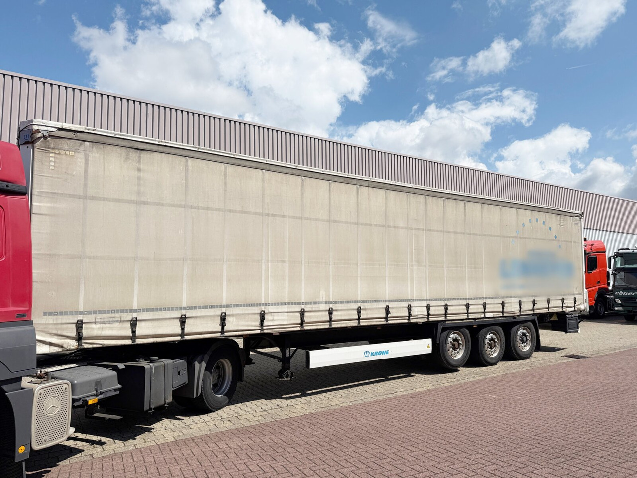 Krone SDP 27 eLCQ4-CS Coil Liner SDP 27 eLCQ4-CS Coil Liner, Coilmulde, Liftachse, Nachlauflenkachse, Edscha - Pritschenauflieger/ Plattformauflieger: das Bild 1 Krone SDP 27 eLCQ4-CS Coil Liner SDP 27 eLCQ4-CS Coil Liner, Coilmulde, Liftachse, Nachlauflenkachse, Edscha - Pritschenauflieger/ Plattformauflieger: das Bild 1