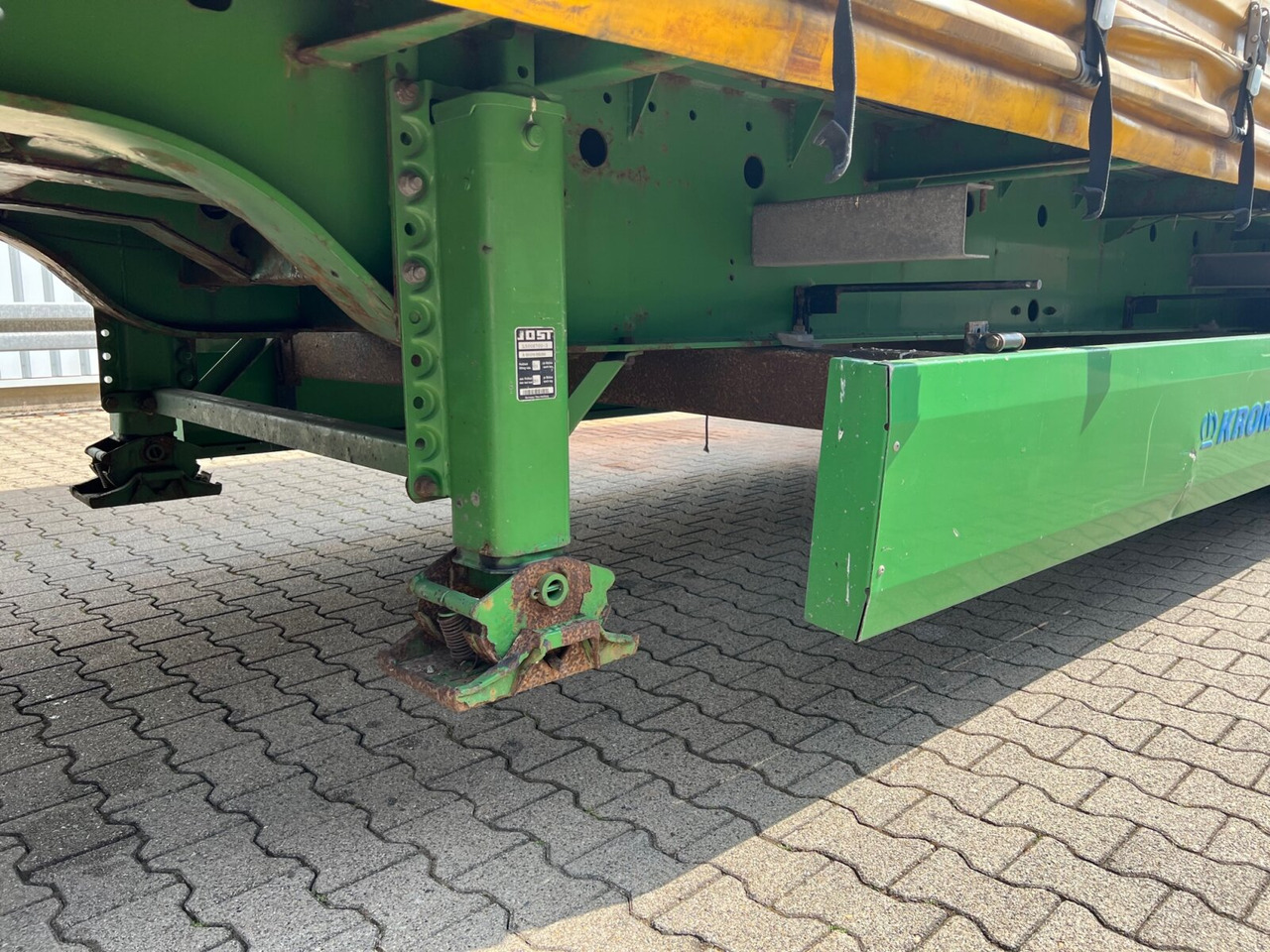 Planenauflieger Krone SDP 27 eLCUQ-CS SDP 27 eLCUQ-CS, Coilmulde, Edscha-Verdeck, Hubdach, ca. 93m³: das Bild 6 Planenauflieger Krone SDP 27 eLCUQ-CS SDP 27 eLCUQ-CS, Coilmulde, Edscha-Verdeck, Hubdach, ca. 93m³: das Bild 6