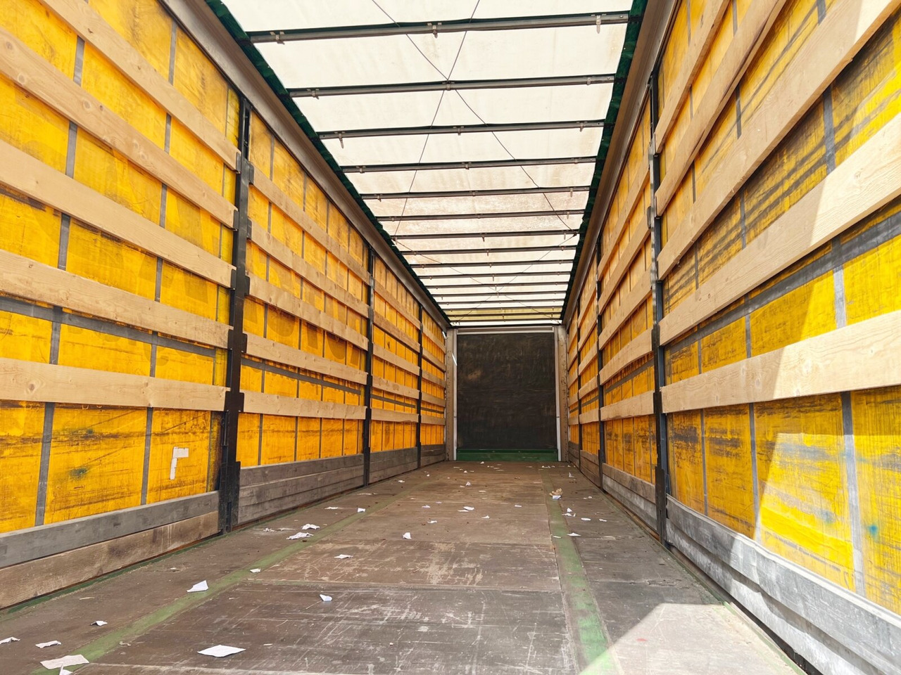 Planenauflieger Krone SDP 27 eLCUQ-CS SDP 27 eLCUQ-CS, Coilmulde, Edscha-Verdeck, Hubdach, ca. 93m³: das Bild 13 Planenauflieger Krone SDP 27 eLCUQ-CS SDP 27 eLCUQ-CS, Coilmulde, Edscha-Verdeck, Hubdach, ca. 93m³: das Bild 13