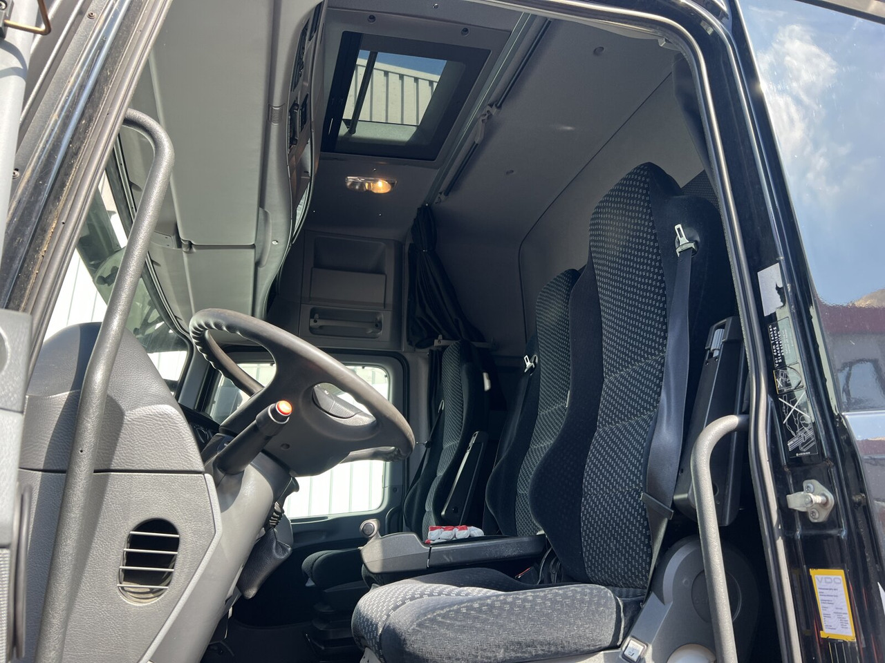 LKW Mercedes-Benz Actros 2541 L 6x2 Actros 2541 L 6x2, Fahrschulausstattung, MegaSpace, Retarder, Liftachse, Traum Zustand: das Bild 6