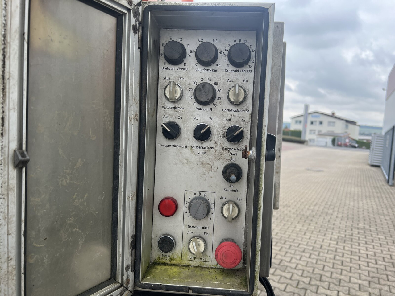Mercedes-Benz Actros 2541 L 6x2 Actros 2541 L 6x2, Lenkachse, Küller Saug- und Spülwagen ca. 14m³ - LKW: das Bild 5 Mercedes-Benz Actros 2541 L 6x2 Actros 2541 L 6x2, Lenkachse, Küller Saug- und Spülwagen ca. 14m³ - LKW: das Bild 5