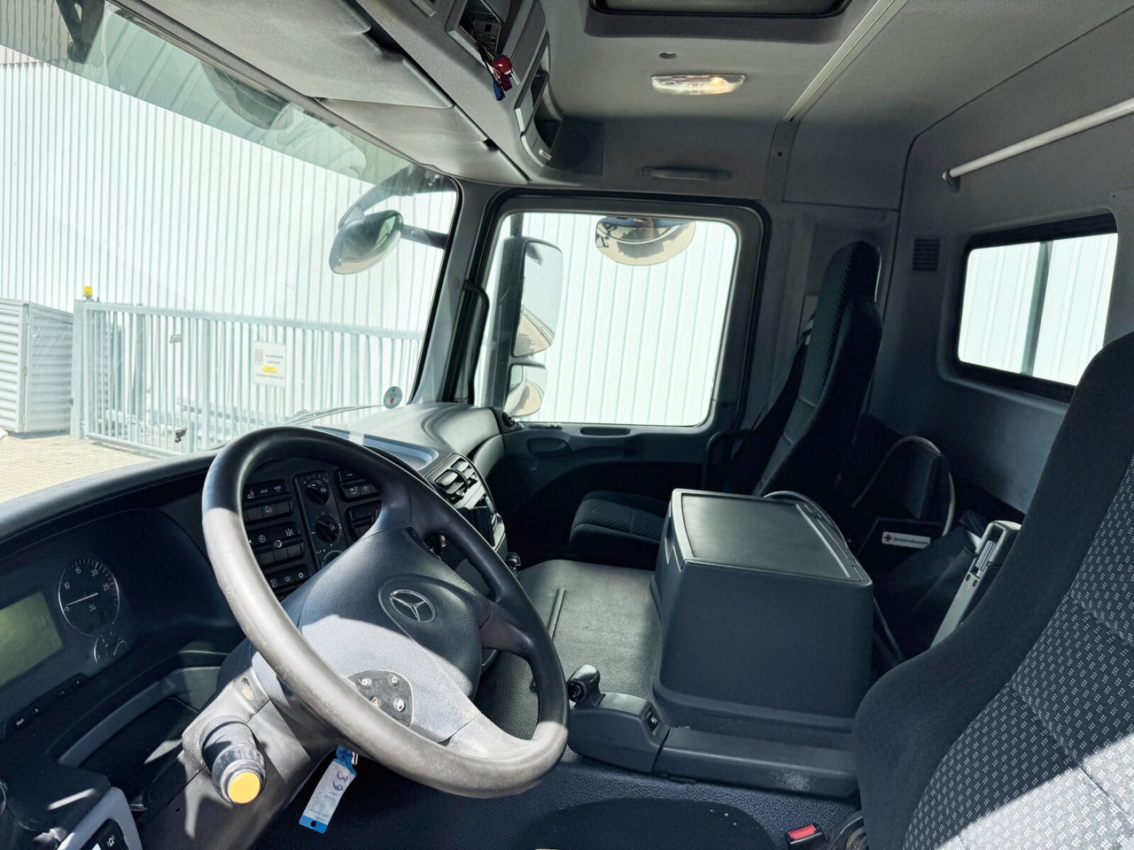 LKW Mercedes-Benz Actros 2541 L 6x2 Actros 2541 L 6x2, Müller Saug-/Spülwagen ca. 12m³, Widi-Platte, Lift-/Lenkachse: das Bild 7