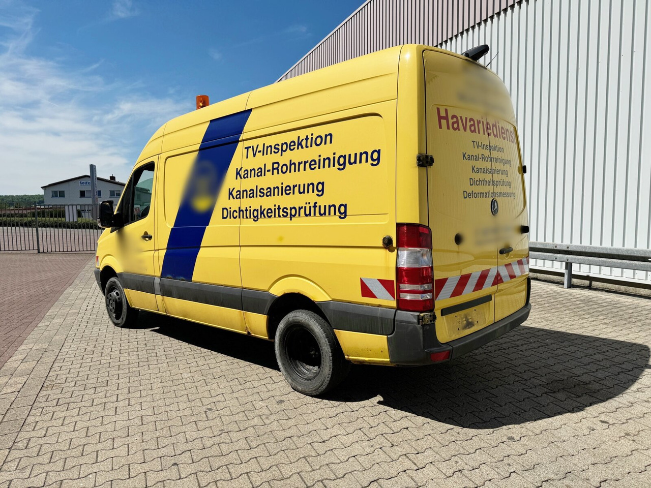 Mercedes-Benz Sprinter 516 KA 4x2 Sprinter 516 KA 4x2, KaRo Hochdruckspüler 150Bar/85l - LKW: das Bild 5 Mercedes-Benz Sprinter 516 KA 4x2 Sprinter 516 KA 4x2, KaRo Hochdruckspüler 150Bar/85l - LKW: das Bild 5
