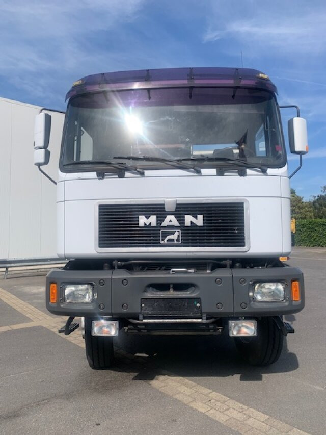 Kipper MAN T42 T42 6x6: das Bild 9