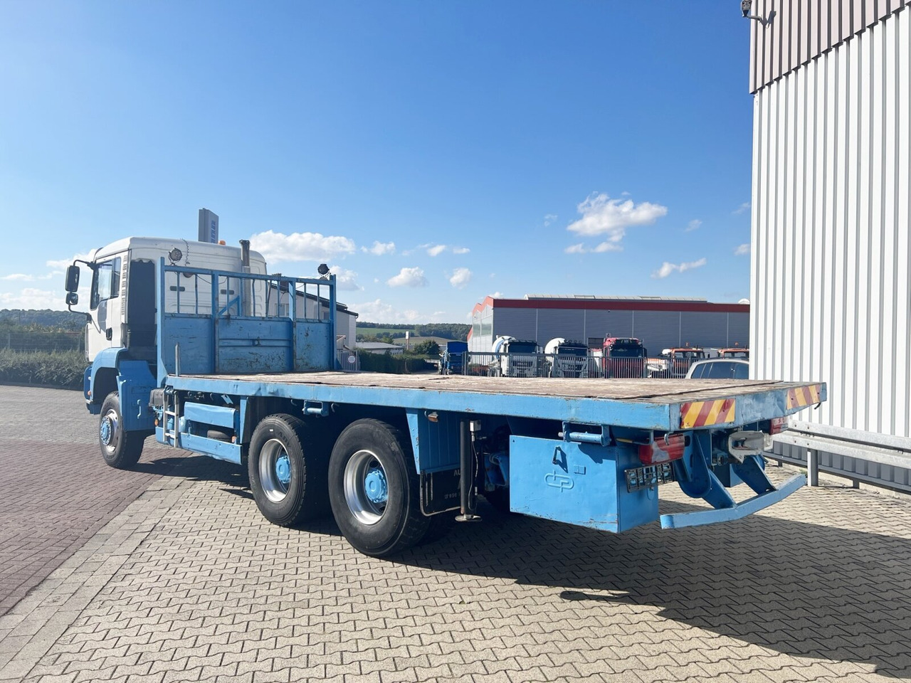 MAN TGA 26.310 6X6 BB TGA 26.310 6X6 BB - Pritsche LKW: das Bild 5 MAN TGA 26.310 6X6 BB TGA 26.310 6X6 BB - Pritsche LKW: das Bild 5