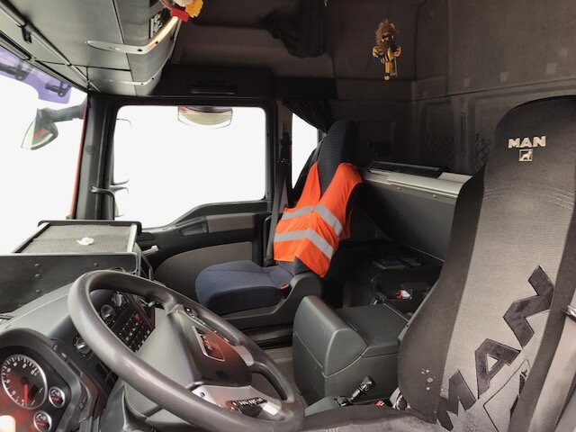 MAN TGA 26.440 6x2-2BL TGA 26.440 6x2-2BL - Fahrgestell LKW: das Bild 4 MAN TGA 26.440 6x2-2BL TGA 26.440 6x2-2BL - Fahrgestell LKW: das Bild 4