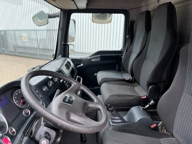 MAN TGL 8.180 4x2 BL TGL 8.180 4x2 BL mit MBB LBW - Koffer LKW: das Bild 3 MAN TGL 8.180 4x2 BL TGL 8.180 4x2 BL mit MBB LBW - Koffer LKW: das Bild 3