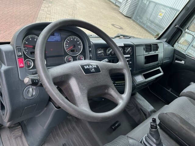 MAN TGL 8.180 4x2 BL TGL 8.180 4x2 BL mit MBB LBW - Koffer LKW: das Bild 4 MAN TGL 8.180 4x2 BL TGL 8.180 4x2 BL mit MBB LBW - Koffer LKW: das Bild 4