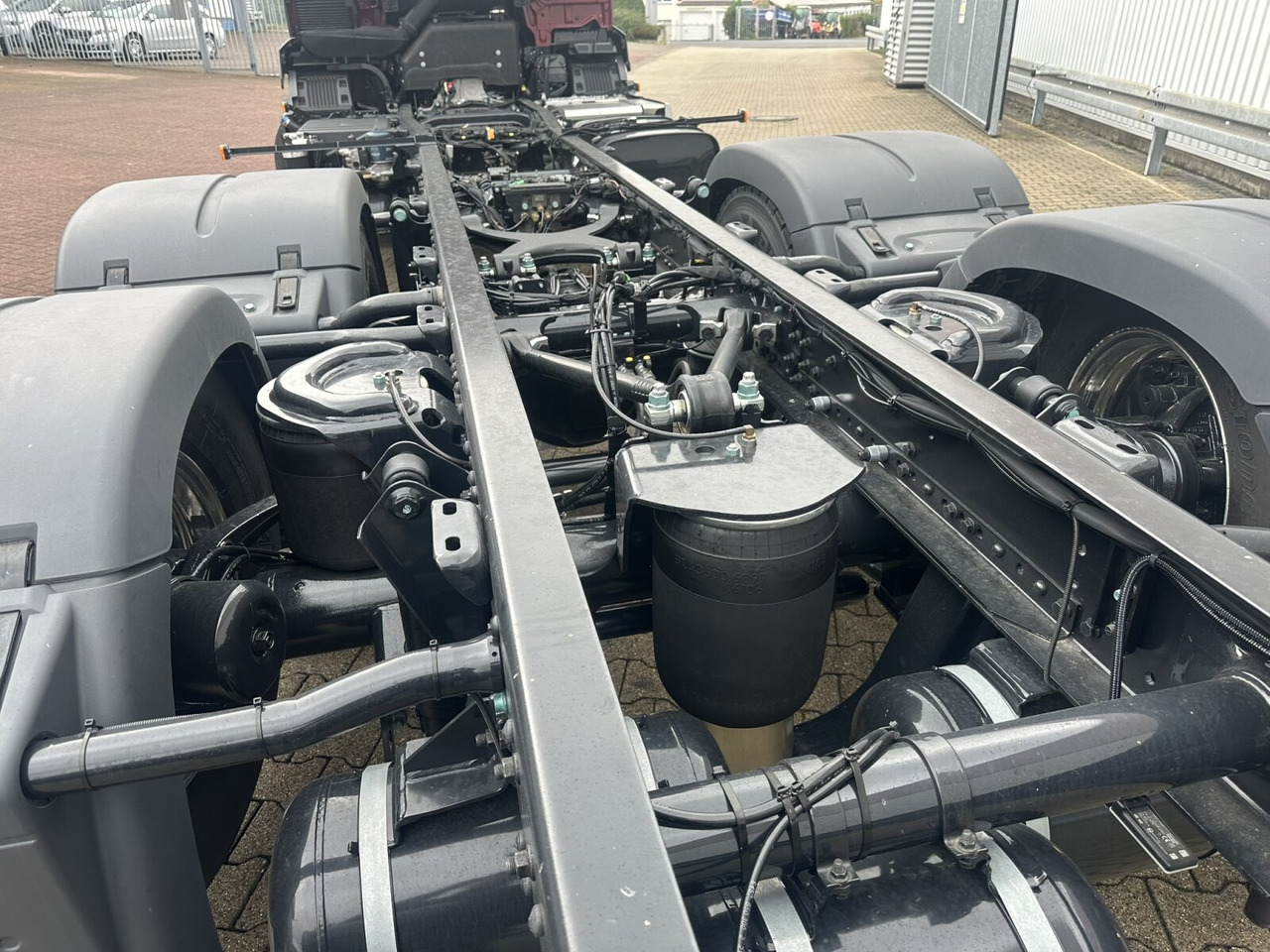 MAN TGS 26.440 6x2-4 LL CH TGS 26.440 6x2-4 LL CH, Lenk-/Liftachse, Navi, LED - Fahrgestell LKW: das Bild 5 MAN TGS 26.440 6x2-4 LL CH TGS 26.440 6x2-4 LL CH, Lenk-/Liftachse, Navi, LED - Fahrgestell LKW: das Bild 5