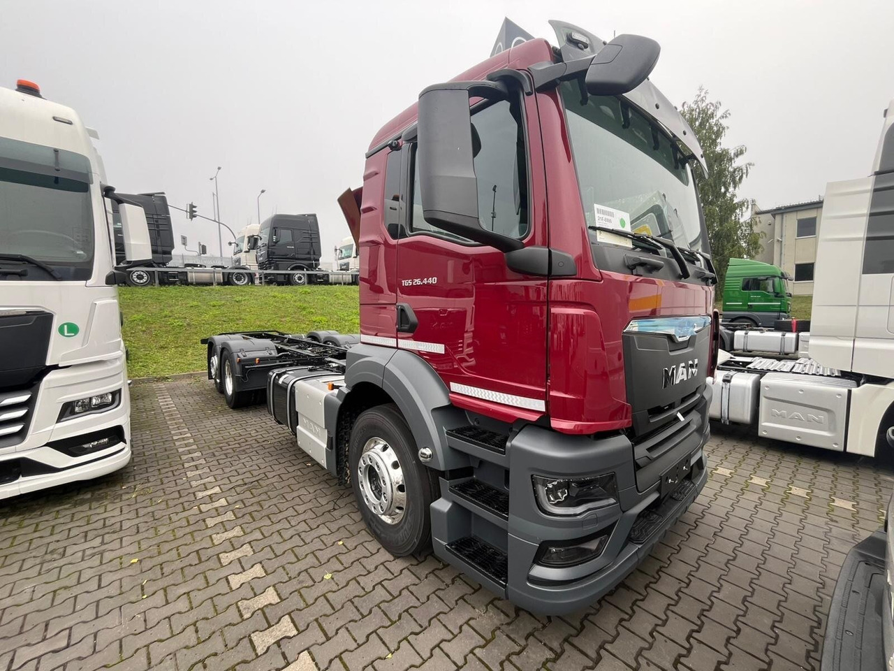 MAN TGS 26.440 6x2-4 LL CH TGS 26.440 6x2-4 LL CH, Lenk-/Liftachse, Navi, LED - Fahrgestell LKW: das Bild 2 MAN TGS 26.440 6x2-4 LL CH TGS 26.440 6x2-4 LL CH, Lenk-/Liftachse, Navi, LED - Fahrgestell LKW: das Bild 2