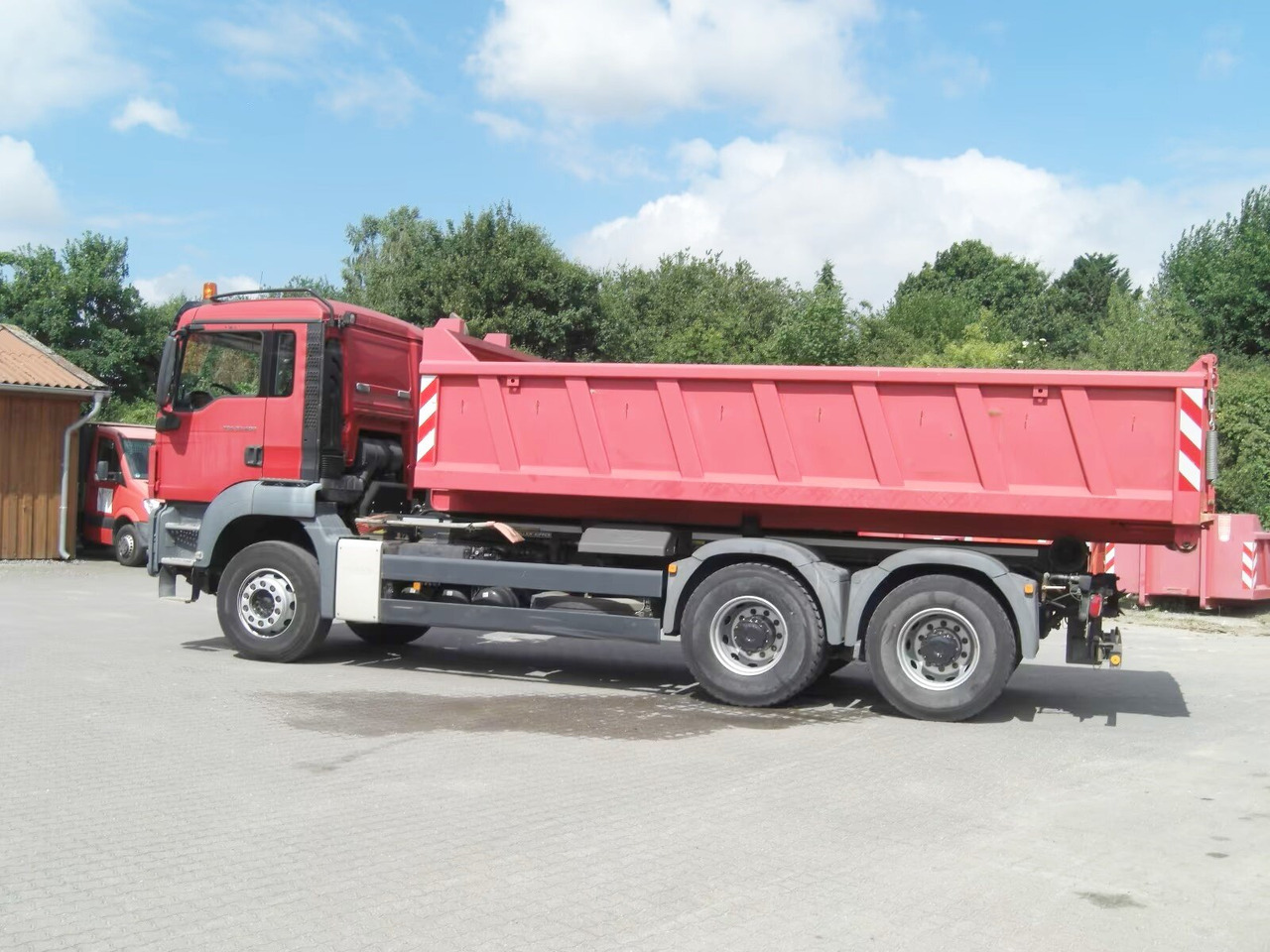 MAN TGS 33.400 6x4 BL TGS 33.400 6x4 BL - Abrollkipper: das Bild 5 MAN TGS 33.400 6x4 BL TGS 33.400 6x4 BL - Abrollkipper: das Bild 5