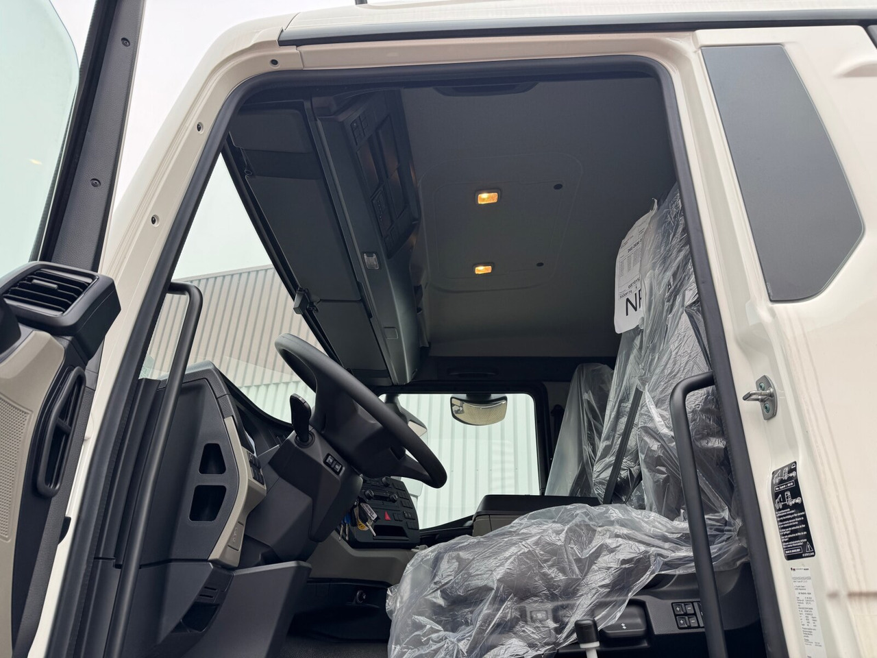 MAN TGS 33.440 6x4 BB TGS 33.440 6x4 BB, mehrfach vorhanden! - Fahrgestell LKW: das Bild 2 MAN TGS 33.440 6x4 BB TGS 33.440 6x4 BB, mehrfach vorhanden! - Fahrgestell LKW: das Bild 2