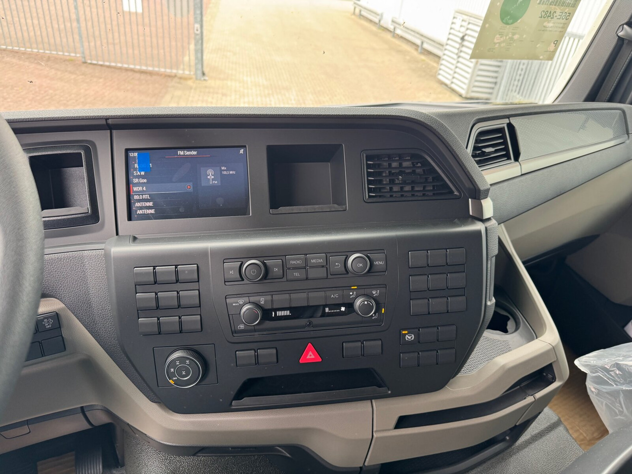 MAN TGS 33.480 6x6 BB CH TGS 33.480 6x6 BB CH, Hohe Bauart, Nebenantrieb - Fahrgestell LKW: das Bild 5 MAN TGS 33.480 6x6 BB CH TGS 33.480 6x6 BB CH, Hohe Bauart, Nebenantrieb - Fahrgestell LKW: das Bild 5