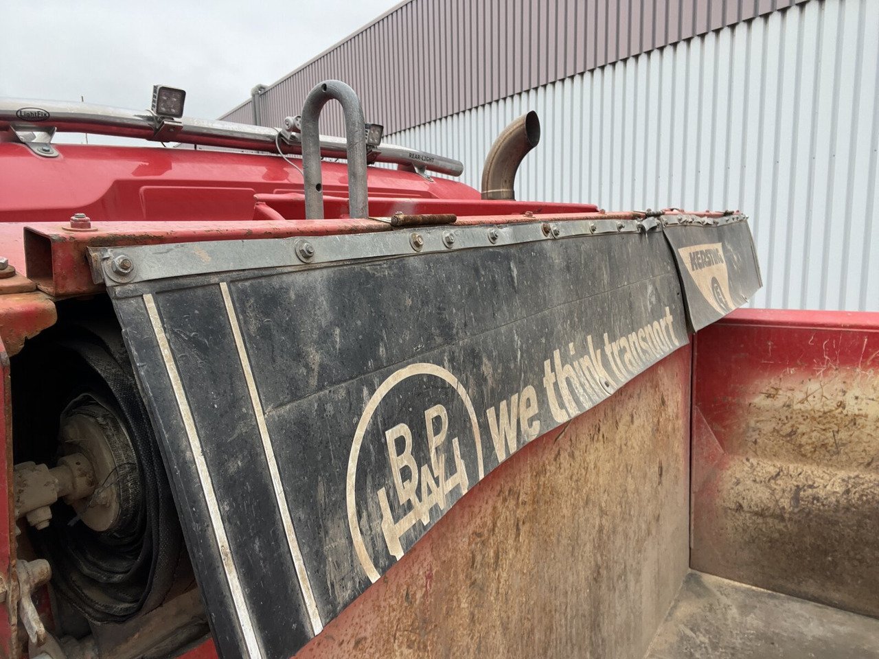 MAN TGS 35.480 8X4 BB TGS 35.480 8X4 BB, Intarder, Navi - Kipper: das Bild 5 MAN TGS 35.480 8X4 BB TGS 35.480 8X4 BB, Intarder, Navi - Kipper: das Bild 5
