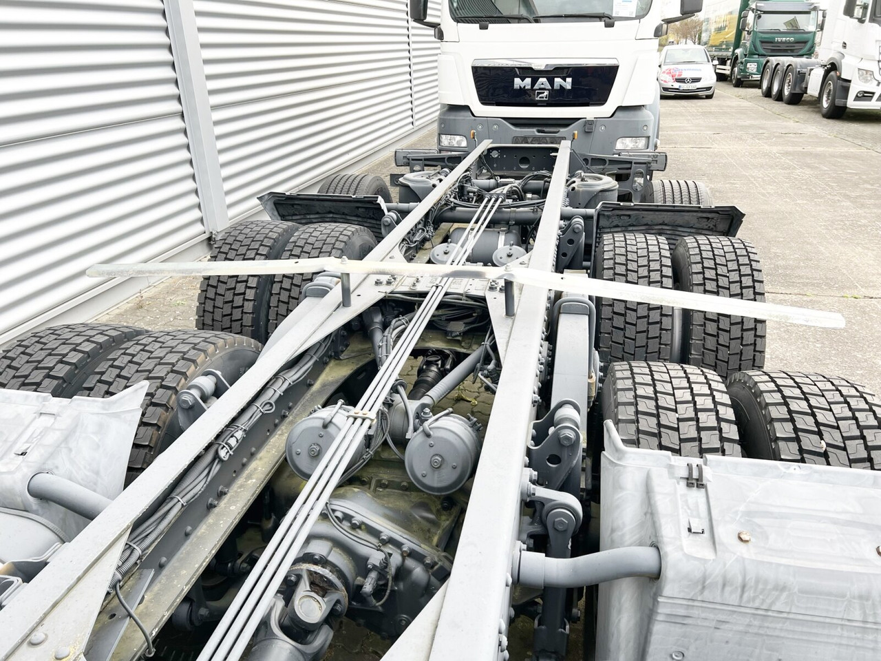 MAN TGS 50.480BB 10x4 Retarder TGS 50.480BB 10x4 Retarder, 3-f.NA - Fahrgestell LKW: das Bild 3 MAN TGS 50.480BB 10x4 Retarder TGS 50.480BB 10x4 Retarder, 3-f.NA - Fahrgestell LKW: das Bild 3