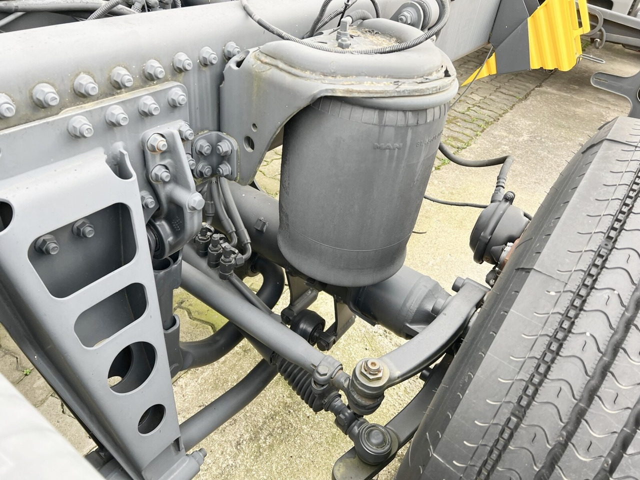 MAN TGS 50.480BB 10x4 TGS 50.480 BB 10x4, 2x VORHANDEN! - Fahrgestell LKW: das Bild 4 MAN TGS 50.480BB 10x4 TGS 50.480 BB 10x4, 2x VORHANDEN! - Fahrgestell LKW: das Bild 4