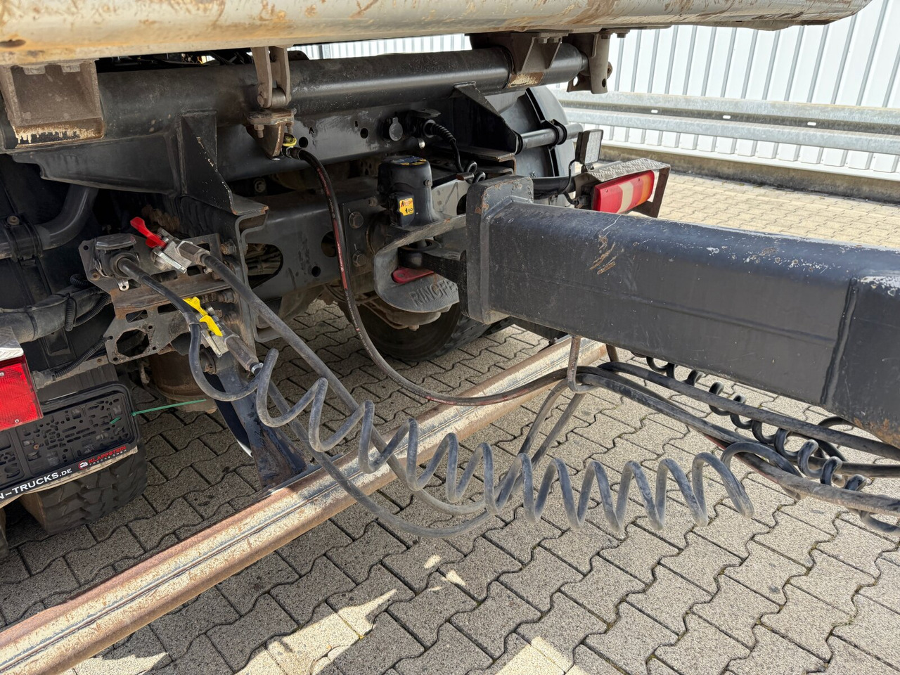 Meiller MZDA 18/21 MZDA 18/21, Stahlbordwände, ca. 10m³ - Pritschenanhänger/ Plattformanhänger: das Bild 2 Meiller MZDA 18/21 MZDA 18/21, Stahlbordwände, ca. 10m³ - Pritschenanhänger/ Plattformanhänger: das Bild 2