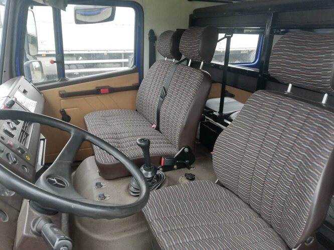 Mercedes-Benz 917 AF 4x4 Doka 917 AF 4x4 Doka - Koffer LKW: das Bild 2 Mercedes-Benz 917 AF 4x4 Doka 917 AF 4x4 Doka - Koffer LKW: das Bild 2