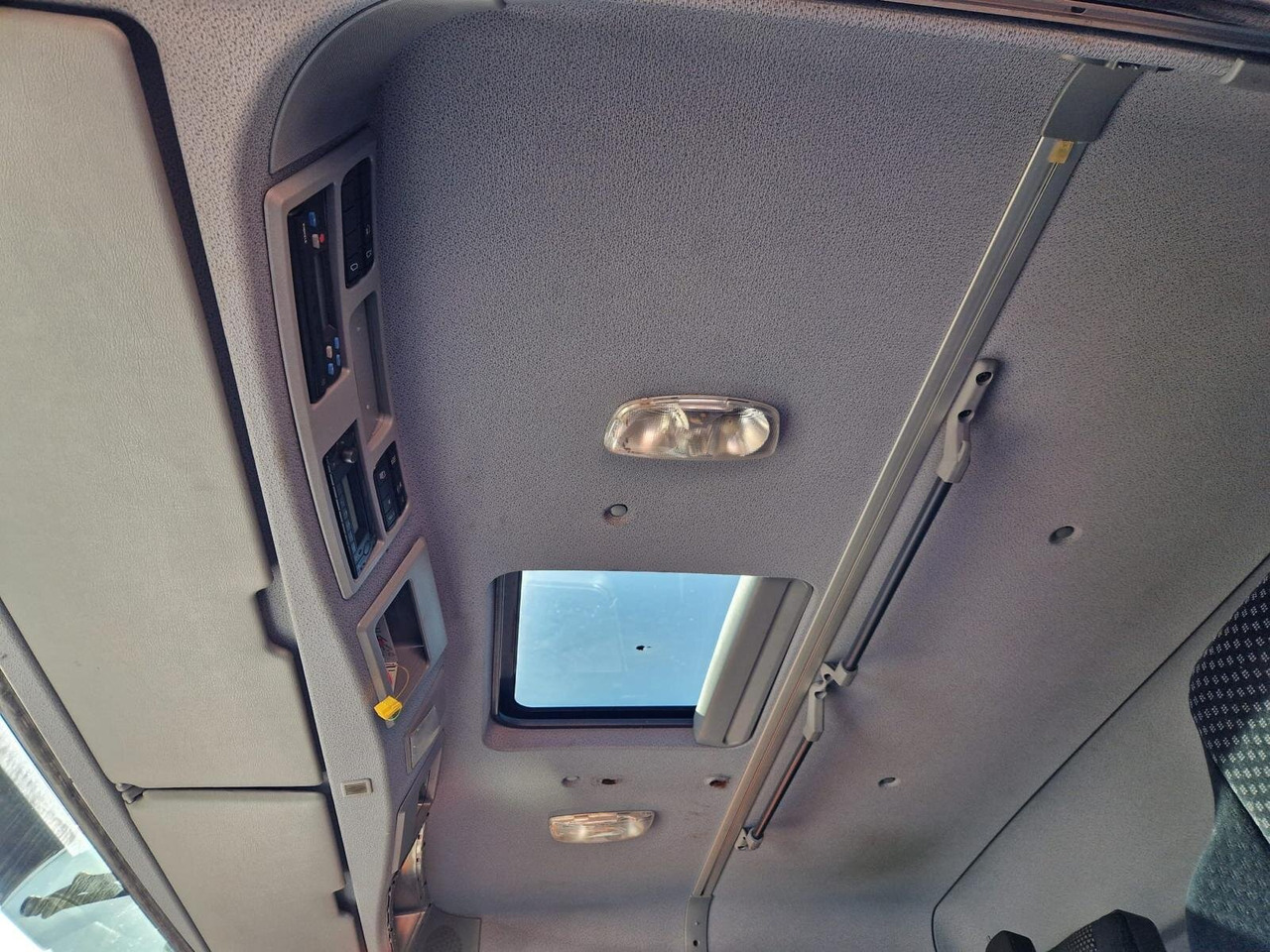 Fahrgestell LKW Mercedes-Benz Actros 2032 LA 4x4 Actros 2032 LA 4x4/ Rdstand 3.600 mm: das Bild 7 Fahrgestell LKW Mercedes-Benz Actros 2032 LA 4x4 Actros 2032 LA 4x4/ Rdstand 3.600 mm: das Bild 7