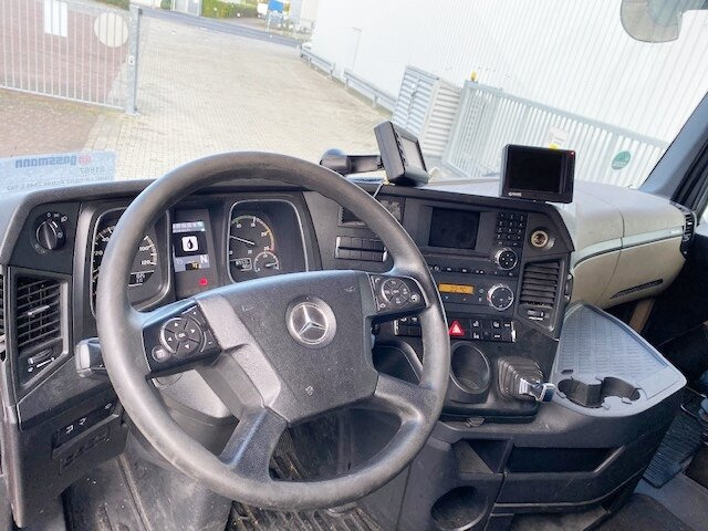 Mercedes-Benz Actros 2545 L 6x2 Actros 2545 L 6x2, StreamSpace, Liftachse, Bi-Xenon - Fahrgestell LKW: das Bild 3 Mercedes-Benz Actros 2545 L 6x2 Actros 2545 L 6x2, StreamSpace, Liftachse, Bi-Xenon - Fahrgestell LKW: das Bild 3