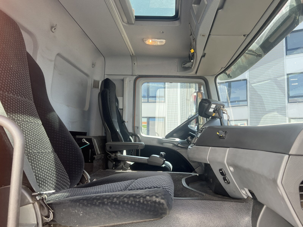 Mercedes-Benz Actros 2641/48 L 6x4 Actros 2641/48 L 6x4, Seilabroller, Haller Lotos, Zöller Schüttung - Müllwagen: das Bild 4 Mercedes-Benz Actros 2641/48 L 6x4 Actros 2641/48 L 6x4, Seilabroller, Haller Lotos, Zöller Schüttung - Müllwagen: das Bild 4