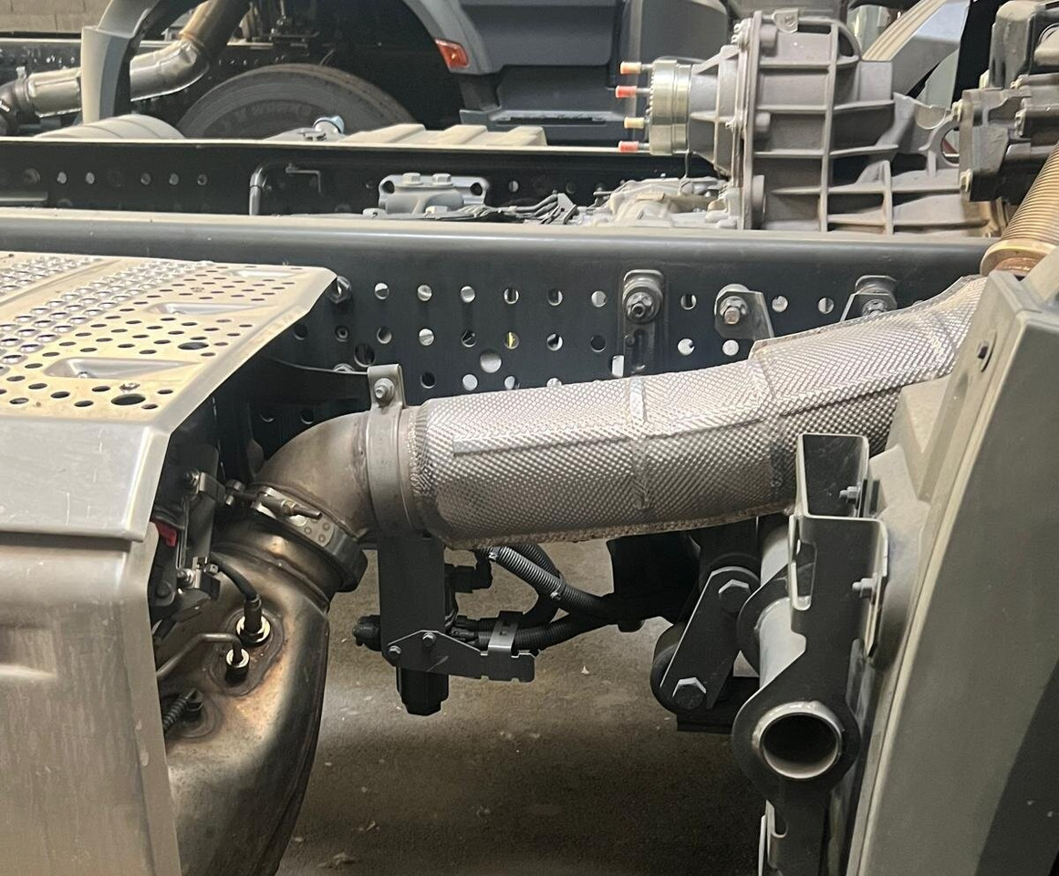 Mercedes-Benz Arocs 1840 K 4x2 Arocs 1840 K 4x2, MultimediaCockpit, 2x Nebenantrieb, NMV & Motorabtrieb - Leasing Mercedes-Benz Arocs 1840 K 4x2 Arocs 1840 K 4x2, MultimediaCockpit, 2x Nebenantrieb, NMV & Motorabtrieb: das Bild 6 Mercedes-Benz Arocs 1840 K 4x2 Arocs 1840 K 4x2, MultimediaCockpit, 2x Nebenantrieb, NMV & Motorabtrieb - Leasing Mercedes-Benz Arocs 1840 K 4x2 Arocs 1840 K 4x2, MultimediaCockpit, 2x Nebenantrieb, NMV & Motorabtrieb: das Bild 6