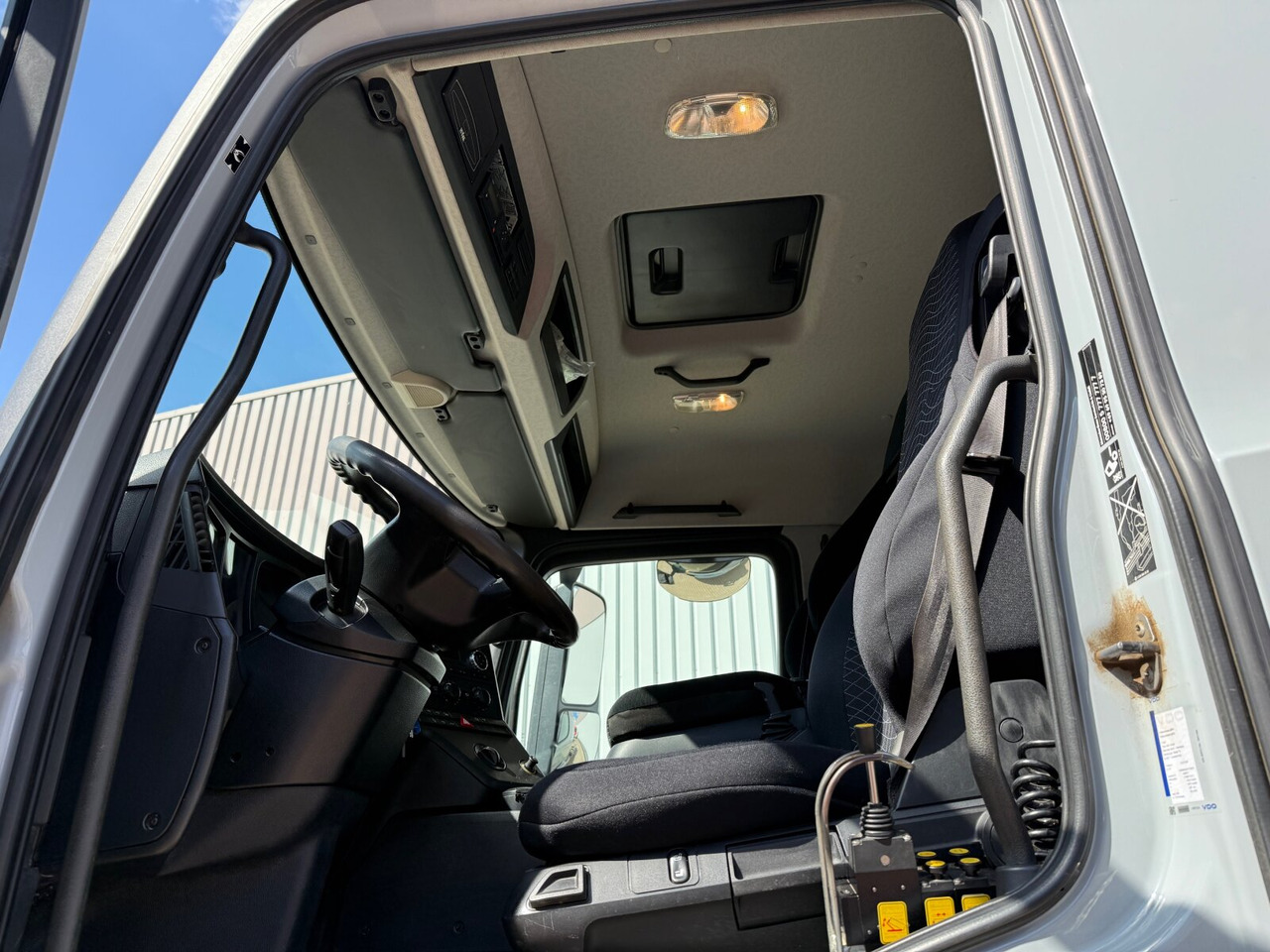 Mercedes-Benz Arocs 2643 LK 6x6 HAD Arocs 2643 LK 6x6 HAD, HydroDrive, Navi - Abrollkipper: das Bild 4 Mercedes-Benz Arocs 2643 LK 6x6 HAD Arocs 2643 LK 6x6 HAD, HydroDrive, Navi - Abrollkipper: das Bild 4