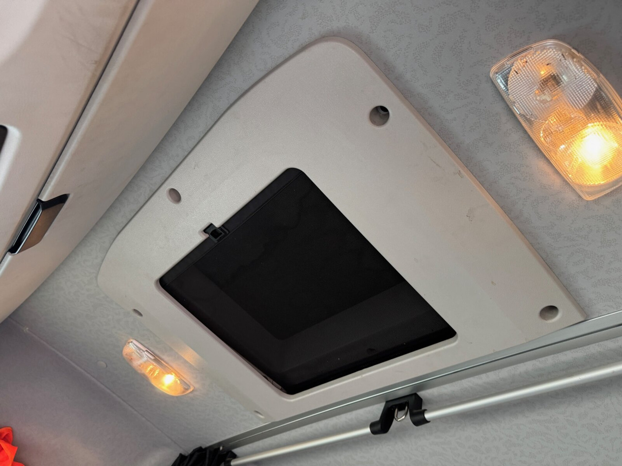 Mercedes-Benz Arocs 2651 L 6x4 Arocs 2651 L 6x4, Retarder, StreamSpace - Fahrgestell LKW: das Bild 5 Mercedes-Benz Arocs 2651 L 6x4 Arocs 2651 L 6x4, Retarder, StreamSpace - Fahrgestell LKW: das Bild 5