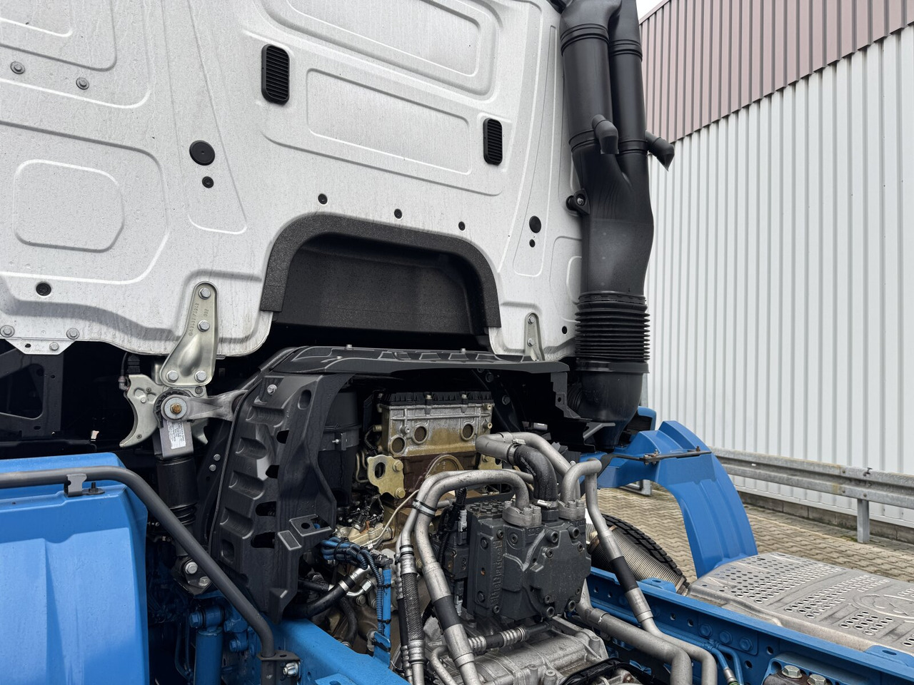 Mercedes-Benz Arocs 2651 L 6x6 Arocs 2651 L 6x6, HydroDrive, MirrorCam, Massage-Sitz, Motorabtrieb - Leasing Mercedes-Benz Arocs 2651 L 6x6 Arocs 2651 L 6x6, HydroDrive, MirrorCam, Massage-Sitz, Motorabtrieb: das Bild 13