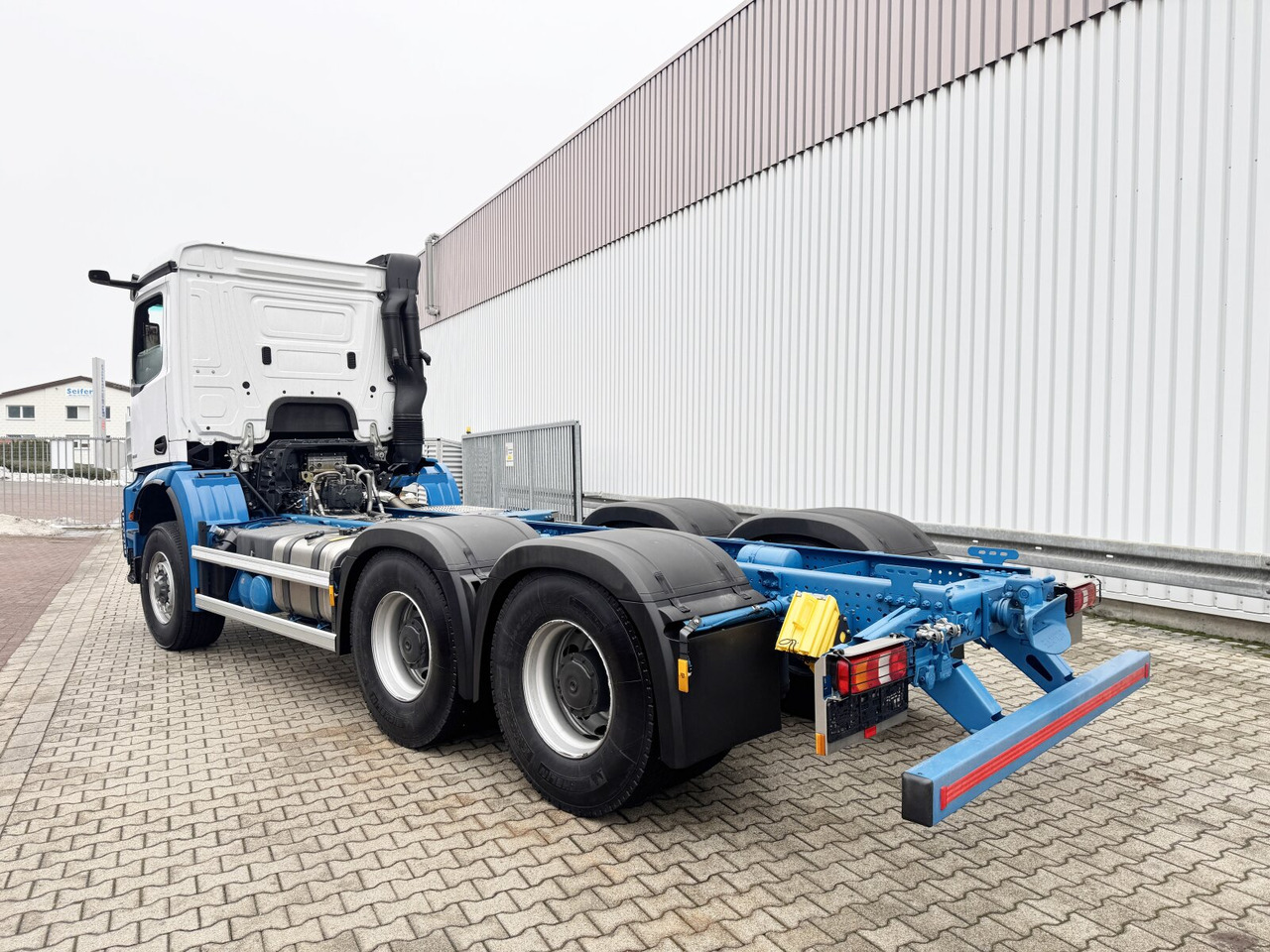 Mercedes-Benz Arocs 2651 L 6x6 Arocs 2651 L 6x6, HydroDrive, MirrorCam, Massage-Sitz, Motorabtrieb - Leasing Mercedes-Benz Arocs 2651 L 6x6 Arocs 2651 L 6x6, HydroDrive, MirrorCam, Massage-Sitz, Motorabtrieb: das Bild 11