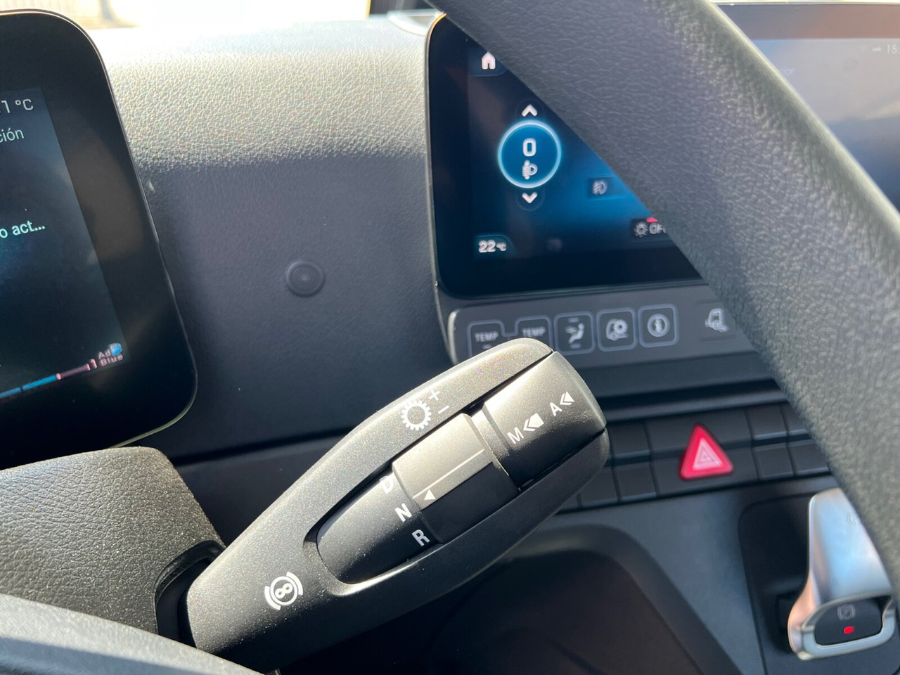 Mercedes-Benz Arocs 3240 8x4 Arocs 3240 8x4/42, Motorabtrieb - Abrollkipper: das Bild 4 Mercedes-Benz Arocs 3240 8x4 Arocs 3240 8x4/42, Motorabtrieb - Abrollkipper: das Bild 4