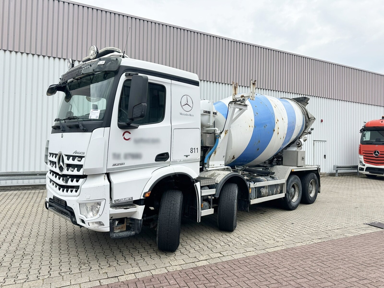 Mercedes-Benz Arocs 3251 LB 8x4/4 Arocs 3251 LB 8x4/4, Betonmischer Liebherr ca. 9m³ - Fahrmischer: das Bild 1 Mercedes-Benz Arocs 3251 LB 8x4/4 Arocs 3251 LB 8x4/4, Betonmischer Liebherr ca. 9m³ - Fahrmischer: das Bild 1