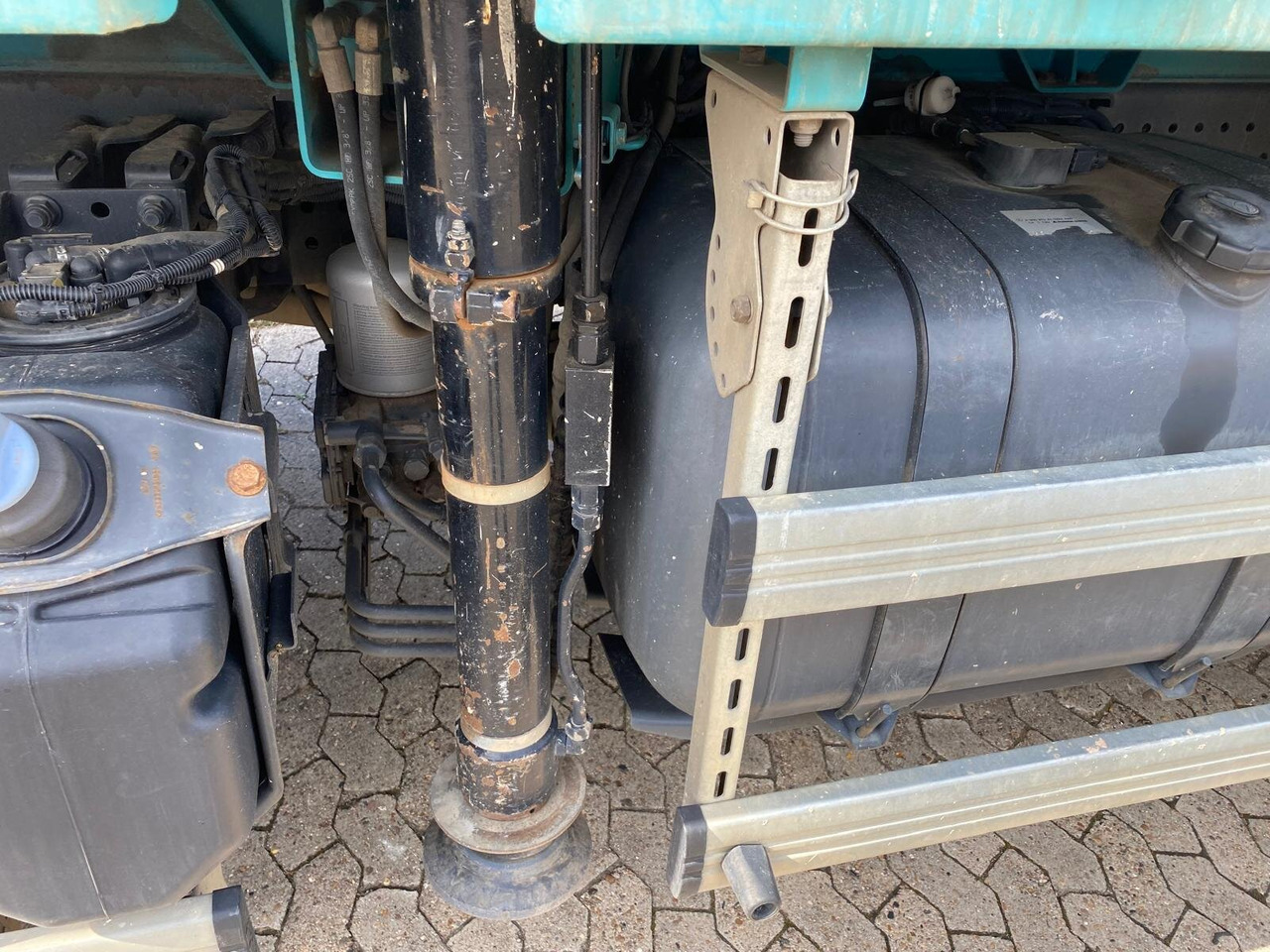 Mercedes-Benz Arocs 4151 K 8x4 Arocs 4151 K 8x4, Fassi Heckkran F 365 RA. 2.26 E Dynamic Funk - Autokran, Pritsche LKW: das Bild 5 Mercedes-Benz Arocs 4151 K 8x4 Arocs 4151 K 8x4, Fassi Heckkran F 365 RA. 2.26 E Dynamic Funk - Autokran, Pritsche LKW: das Bild 5