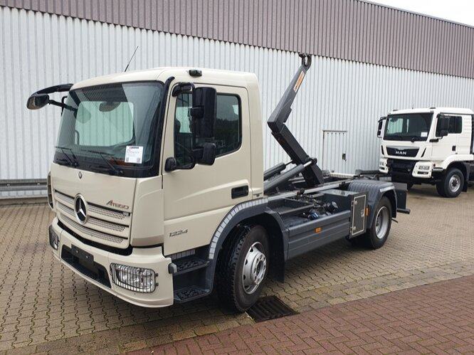 Mercedes-Benz Atego 1224 K 4x2 Atego 1224 K 4x2 - Abrollkipper: das Bild 1 Mercedes-Benz Atego 1224 K 4x2 Atego 1224 K 4x2 - Abrollkipper: das Bild 1