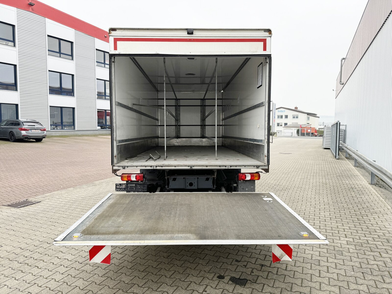 Koffer LKW Mercedes-Benz Atego 816 4x2 Atego 816 4x2 mit LBW BÄR: das Bild 10